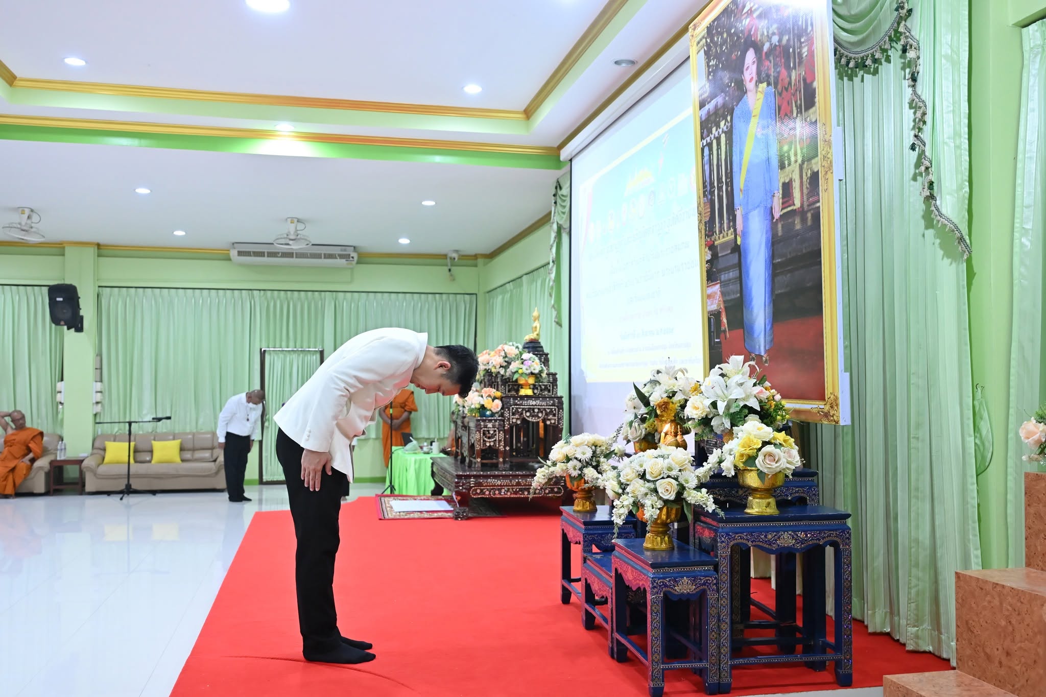 title - ส.ป.ก.นครปฐม เข้าร่วมพิธีเจริญพระพุทธมนต์ เจริญจิตตภาวนา เพื่อถวายเป็นพระราชกุศล เนื่องในวันคล้ายวันพระราชสมภพ สมเด็จพระนางเจ้าสิริกิติ์ พระบรมราชินีนาถ พระบรมราชชนนีพันปีหลวง “รวมพลังสร้างสัปปายะสู่วัดด้วยวิถี 5 ส” ตามโครงการวัด ประชา รัฐ สร้างสุข